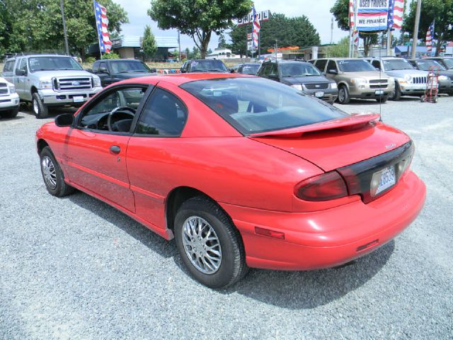 1997 Pontiac Sunfire 4dr Sdn SL Auto Sedan