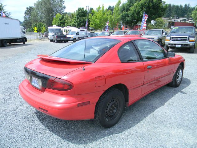 1997 Pontiac Sunfire 4dr Sdn SL Auto Sedan