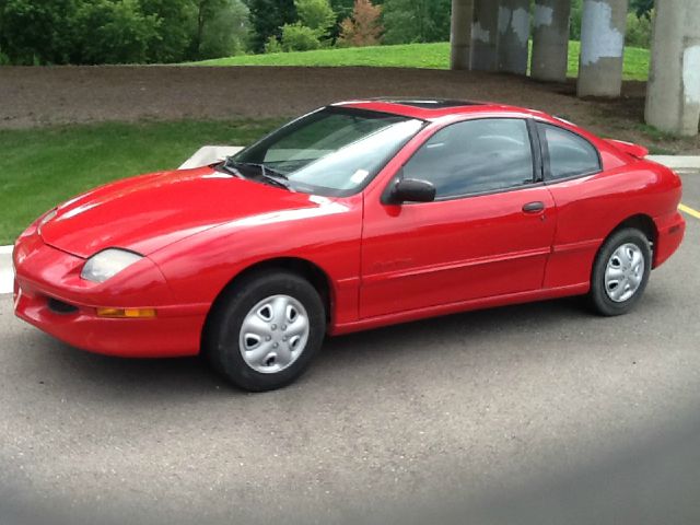 1998 Pontiac Sunfire 4dr Sdn SL Auto Sedan