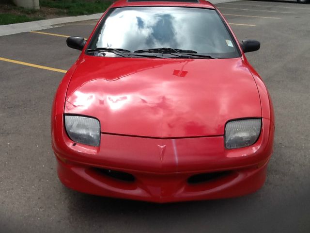 1998 Pontiac Sunfire 4dr Sdn SL Auto Sedan