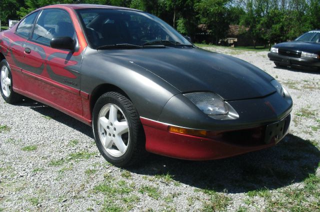 1998 Pontiac Sunfire 4dr Sdn SL Auto Sedan