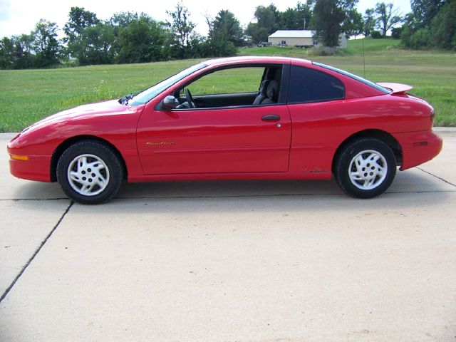 1999 Pontiac Sunfire 4dr Sdn SL Auto Sedan