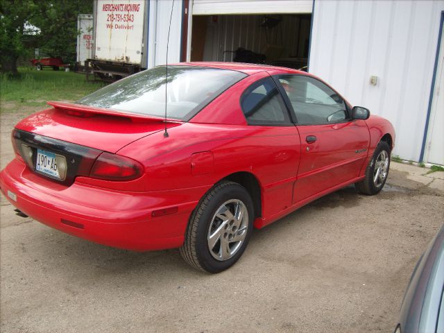 1999 Pontiac Sunfire 4dr Sdn SL Auto Sedan