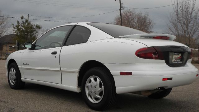 1999 Pontiac Sunfire 4dr Sdn SL Auto Sedan
