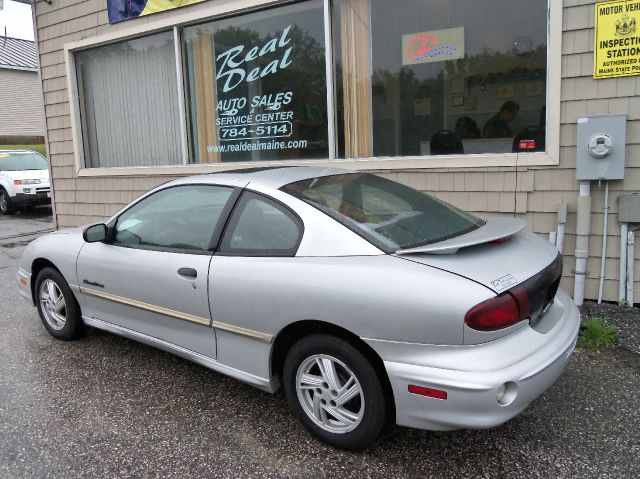2000 Pontiac Sunfire 4dr Sdn SL Auto Sedan