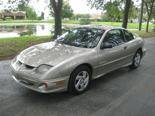 2000 Pontiac Sunfire 4dr Sdn SL Auto Sedan