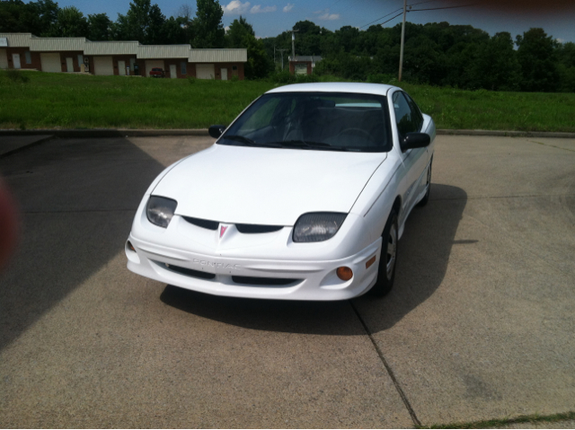 2000 Pontiac Sunfire 4dr Sdn SL Auto Sedan