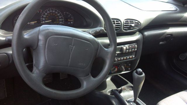 2000 Pontiac Sunfire 4dr Sdn SL Auto Sedan