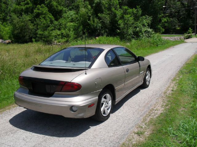 2000 Pontiac Sunfire 4dr Sdn SL Auto Sedan
