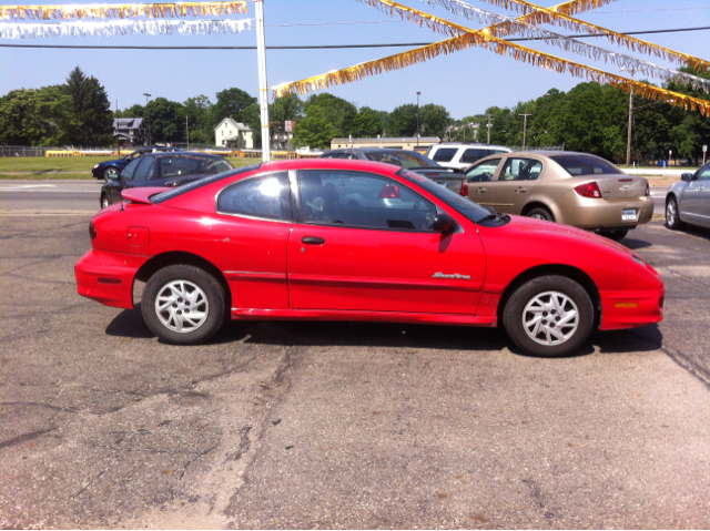 2000 Pontiac Sunfire 4dr Sdn SL Auto Sedan
