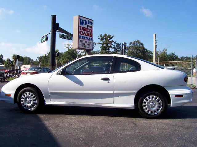 2001 Pontiac Sunfire 4dr Sdn SL Auto Sedan