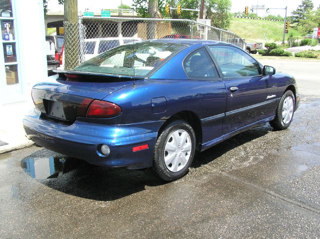 2002 Pontiac Sunfire 4dr Sdn SL Auto Sedan