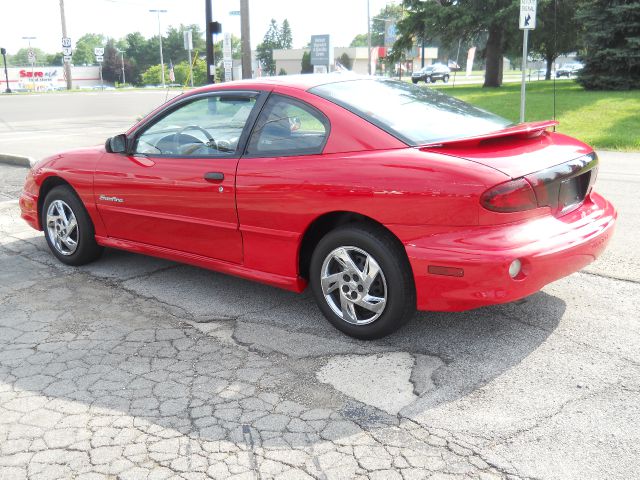 2002 Pontiac Sunfire 4dr Sdn SL Auto Sedan