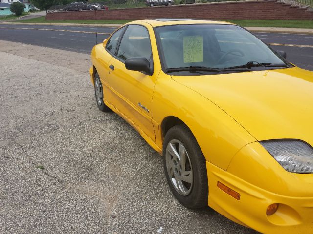 2002 Pontiac Sunfire 4dr Sdn SL Auto Sedan