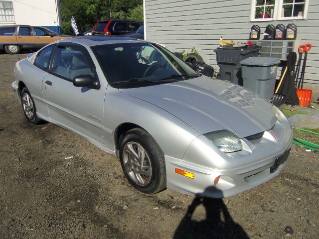 2002 Pontiac Sunfire 4dr Sdn SL Auto Sedan