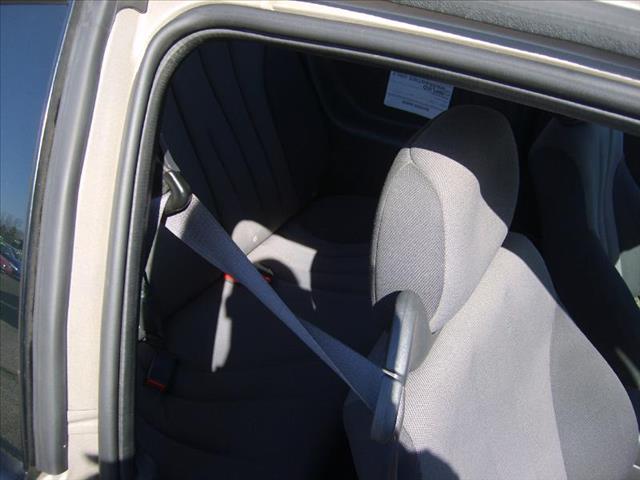 2004 Pontiac Sunfire Unknown