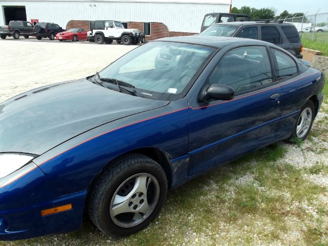 2005 Pontiac Sunfire 5 Door Quad Seating