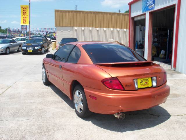 2005 Pontiac Sunfire Base