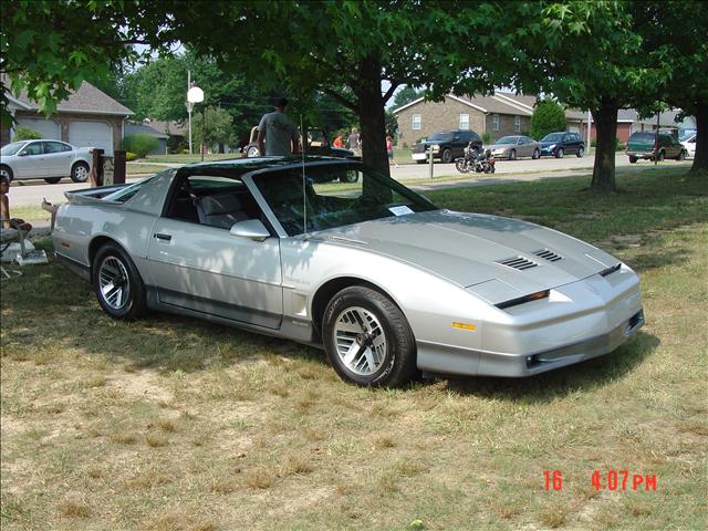 1987 Pontiac TRANS AM Custom Supercab Short Bed 4WD
