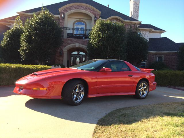 1996 Pontiac TRANS AM 4dr Sdn V6 CXL