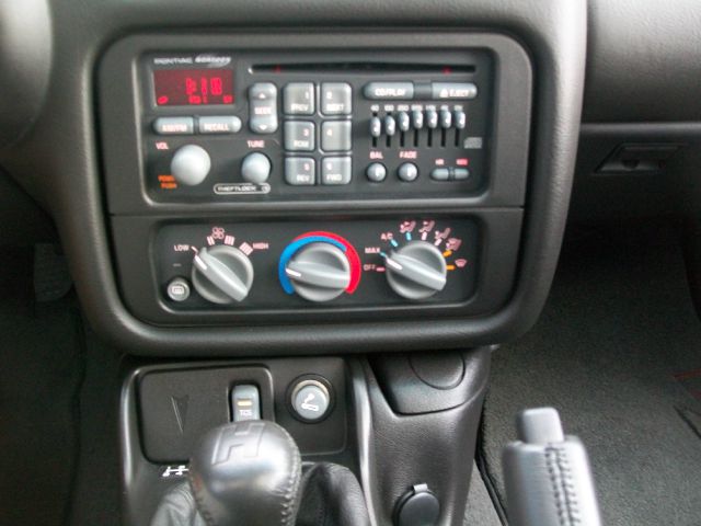 2002 Pontiac TRANS AM SE V8