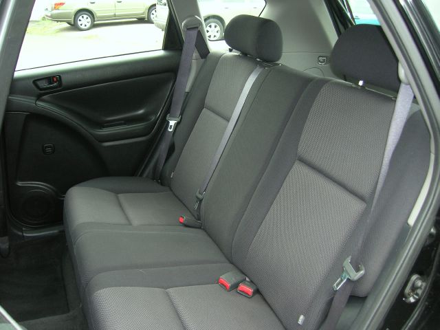 2003 Pontiac Vibe Base
