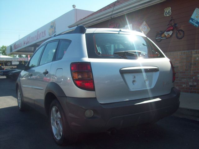 2003 Pontiac Vibe Base