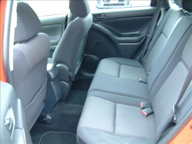 2003 Pontiac Vibe Base
