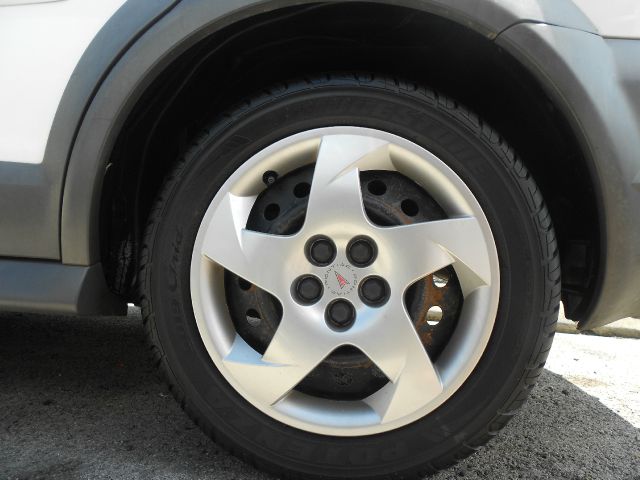 2003 Pontiac Vibe Base