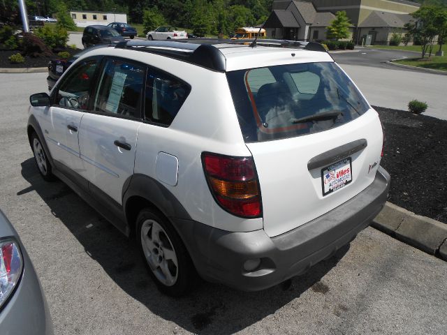 2003 Pontiac Vibe Base