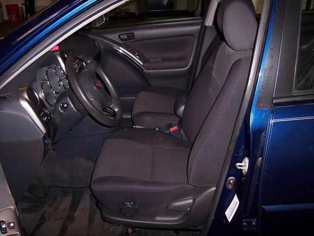 2003 Pontiac Vibe Base