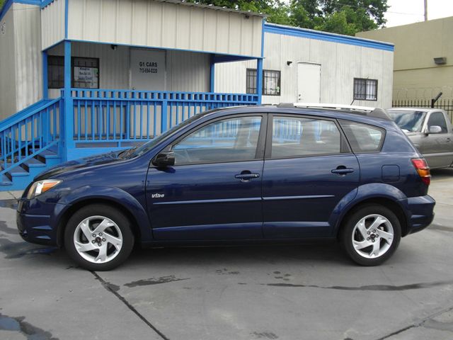 2003 Pontiac Vibe Base