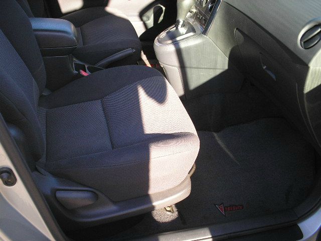2003 Pontiac Vibe Base