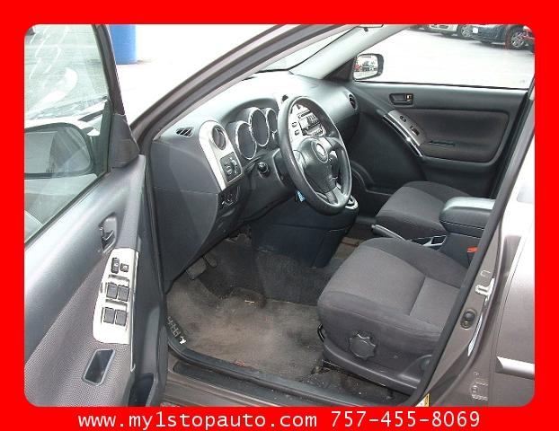 2003 Pontiac Vibe Base