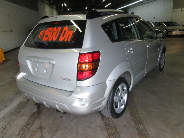 2004 Pontiac Vibe Base