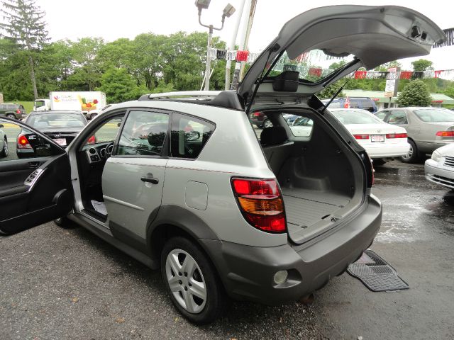 2004 Pontiac Vibe Base