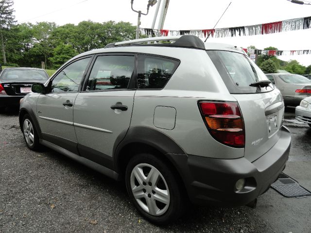 2004 Pontiac Vibe Base