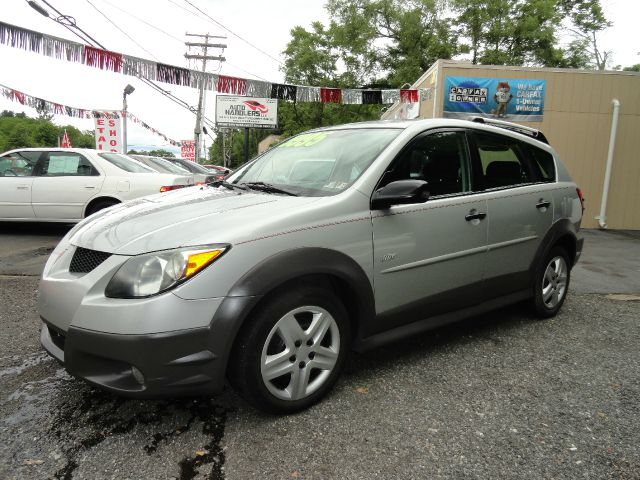 2004 Pontiac Vibe Base