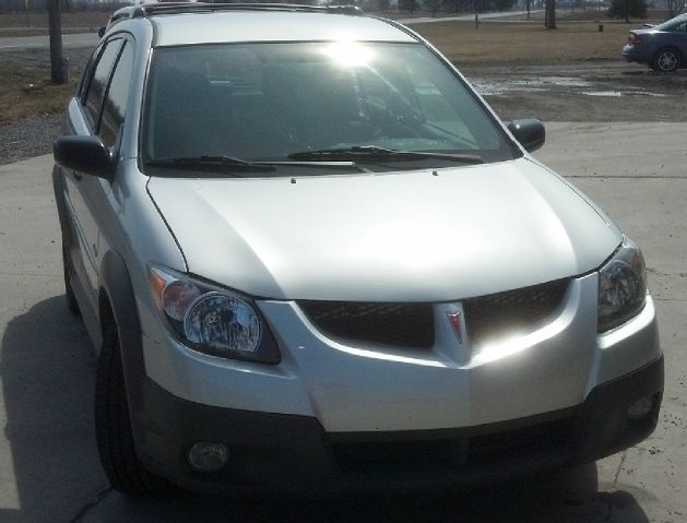 2004 Pontiac Vibe Base