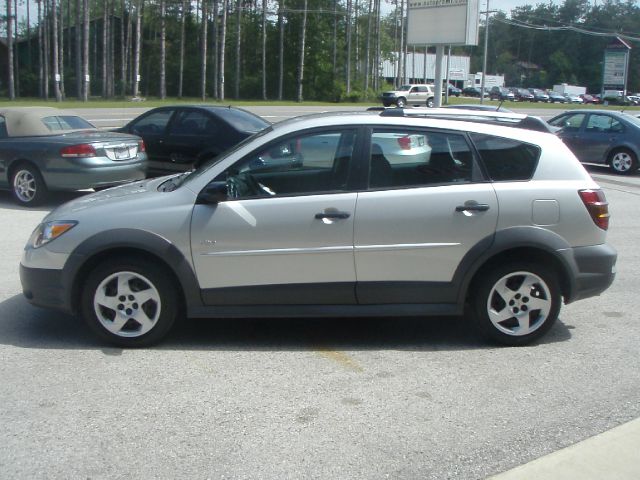 2004 Pontiac Vibe Base