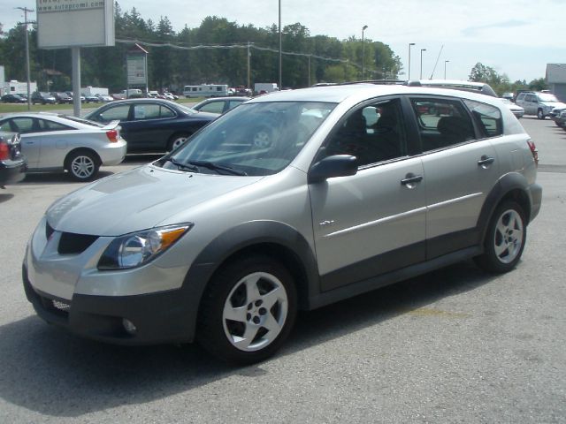 2004 Pontiac Vibe Base