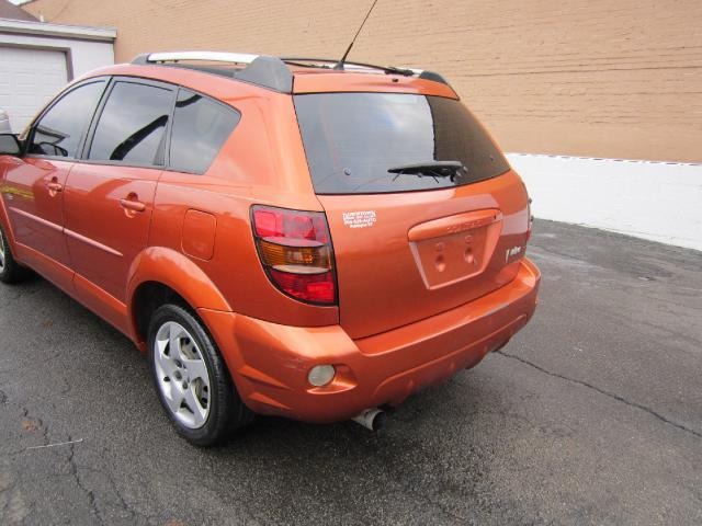 2004 Pontiac Vibe Base