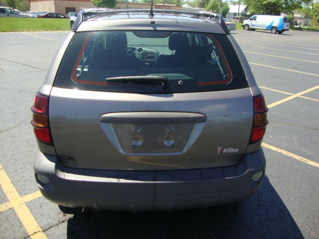 2004 Pontiac Vibe Base