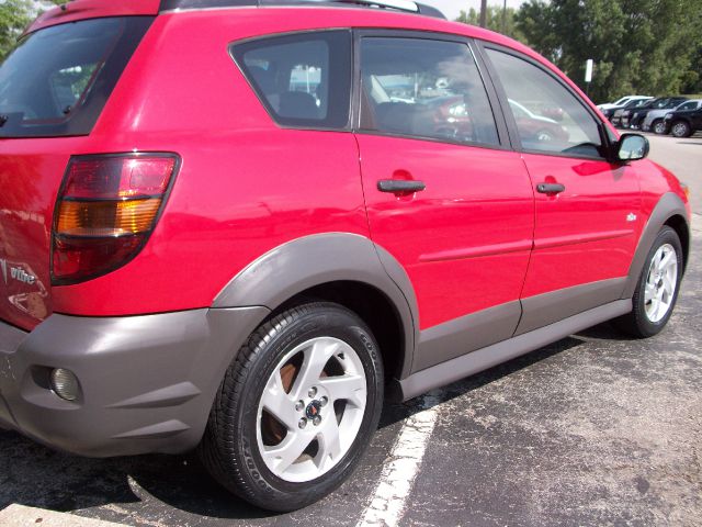 2004 Pontiac Vibe Base