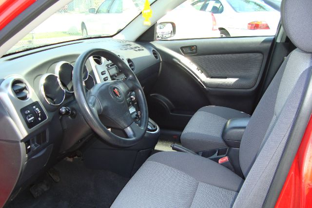 2004 Pontiac Vibe Base