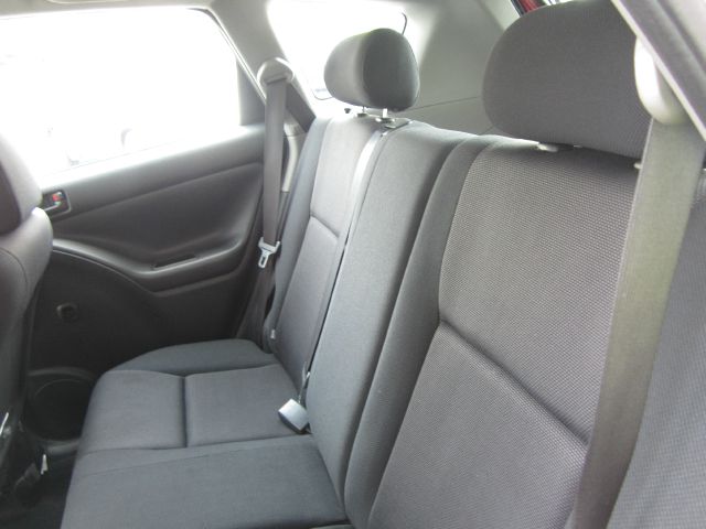 2004 Pontiac Vibe SW2