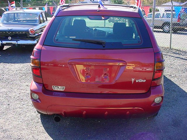 2004 Pontiac Vibe Base