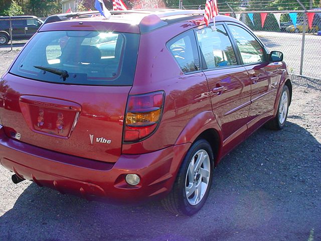 2004 Pontiac Vibe Base