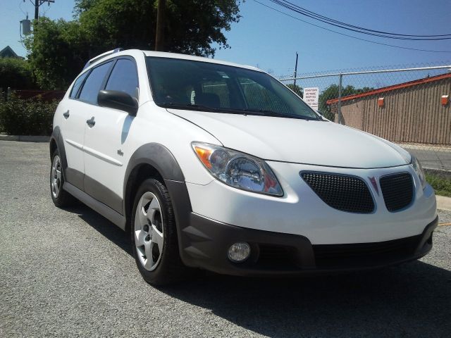2005 Pontiac Vibe Base