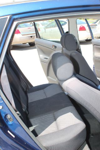 2005 Pontiac Vibe Base